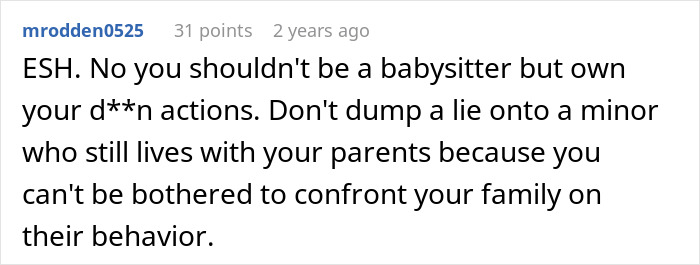 Comment on Reddit discussing someone sneakily swapping seats to avoid babysitting little sister during a trip.
