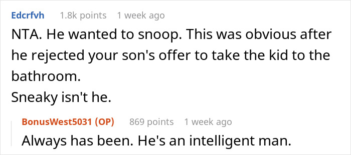 Screenshot of a Reddit conversation about a woman refusing her ex&rsquo;s stepkid bathroom use suspecting he wants to snoop.