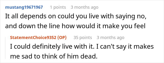 Screenshot of an online forum discussion about a man refusing to donate an organ to his father who caused childhood trauma.