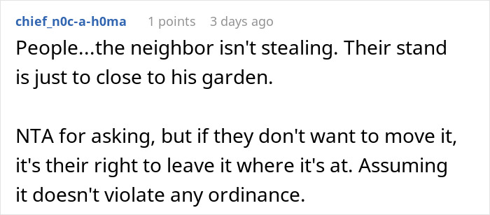 Screenshot of a Reddit comment discussing a neighbor&rsquo;s farm stand causing frustration and theft concerns.