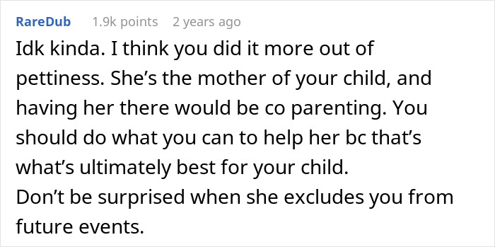 Comment discussing a man’s baby shower with friends causing conflict with pregnant ex and co-parenting challenges. - 15