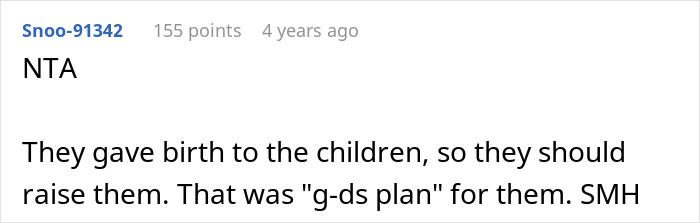 Screenshot of a Reddit comment discussing a 22-year-old sick and tired of babysitting nine siblings and avoiding parents' demands. - 27
