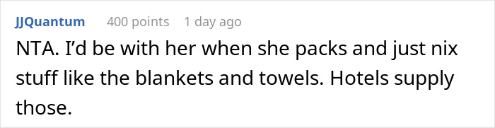 Comment on wife filing for divorce after husband points out weird quirk that made traveling difficult, discussing packing habits. - 30