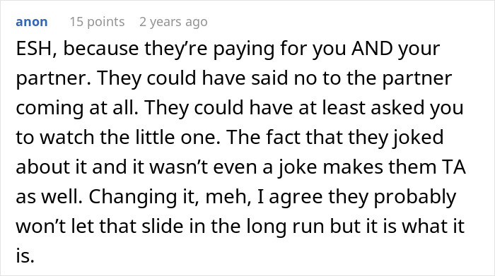 Woman sneakily swapping seats to avoid babysitting little sister during family trip paid for by dad