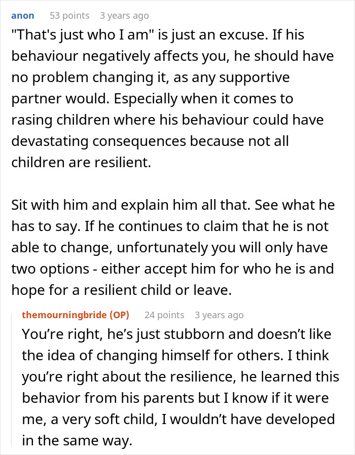 Online conversation discussing woman’s experience leaving manipulative husband and gaining awareness through internet support. - 22