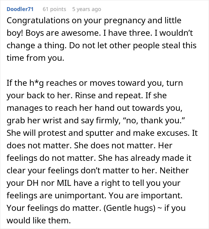 Comment advising to set boundaries with MIL at a gender reveal, emphasizing the importance of the expectant mother's feelings.