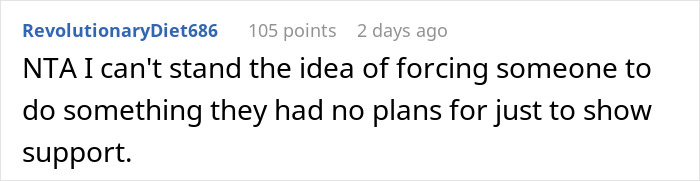 Comment text discussing a family upset over a 17-year-old who refuses to shave his head to support a 7-year-old with cancer.