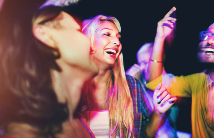 Guy Berates Girlfriend For Playing Hero And Saving A Girl’s Life, Rubs Her The Wrong Way Guy Berates Girlfriend For Playing Hero And Saving A Girl’s Life, Rubs Her The Wrong Way