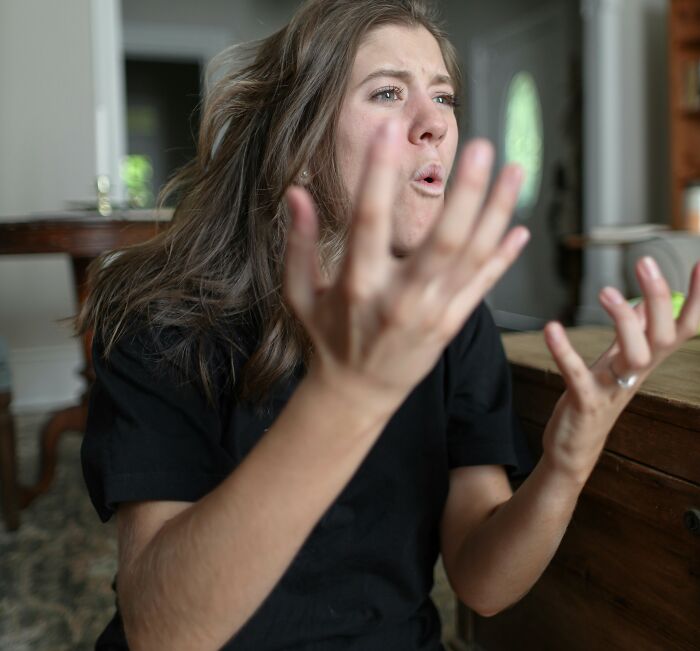 Guy Disappears On Family Right After NYE, Reappears Months Later, Expecting Wife To Welcome Him Back