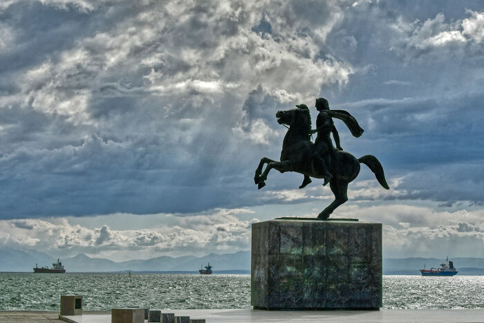Statue of a brave rider on horse by the sea, symbolizing people's bravery that changed the course of history. - 18