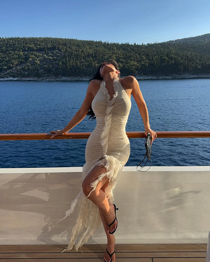 Restaurant Owners Brutally Slammed For 'Honoring' Kylie Jenner After Her Visit