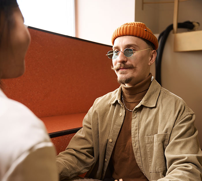 42 Single Male Behaviors That Destroy Any Hope For Romance, According To These Women - 32