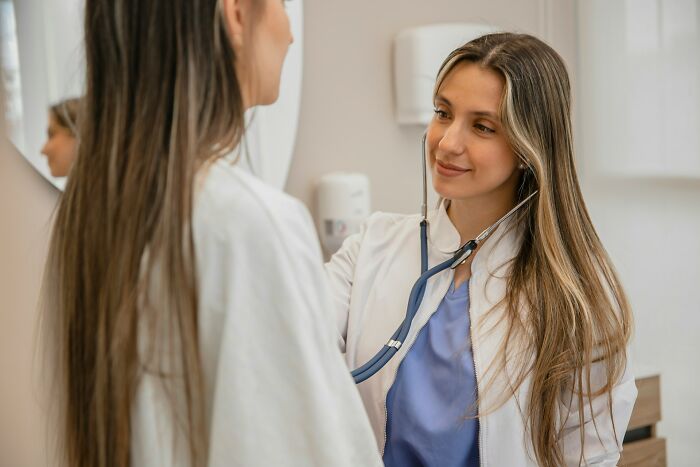 “Imagine The Smell”: 45 Weirdest Objects Doctors Had To Remove From Their Patients