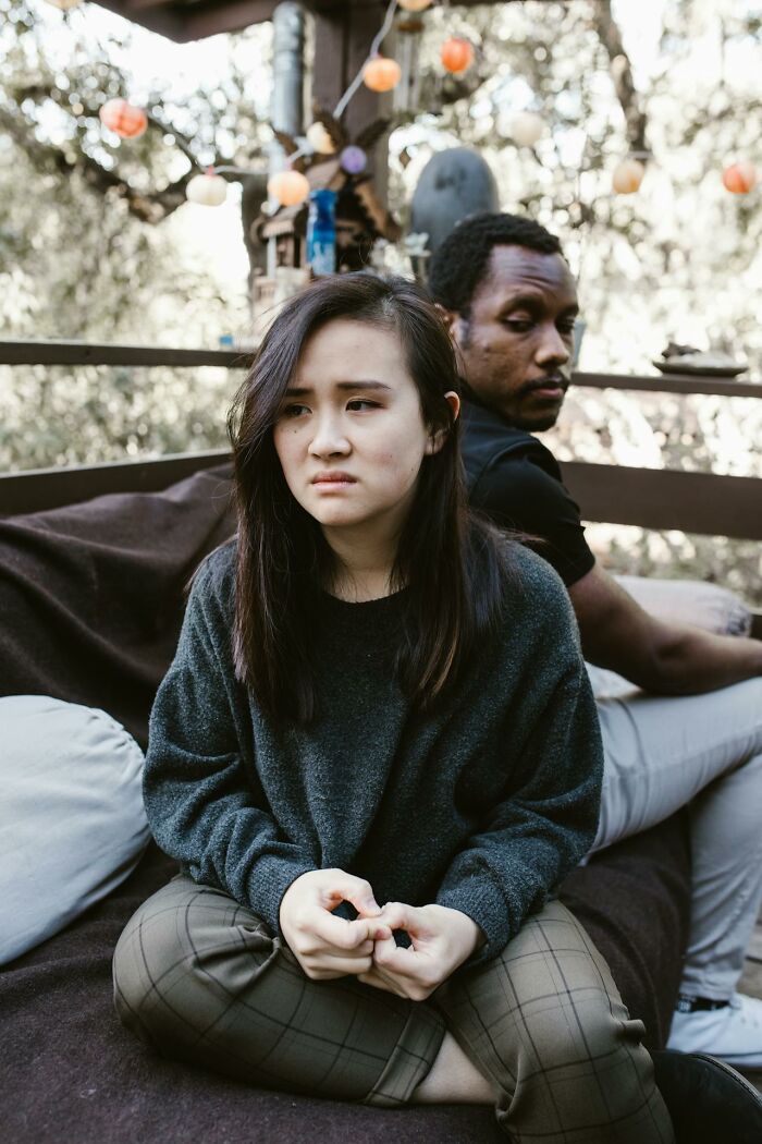 “If It Feels All Wrong, It Probably Is”: 50 People Share The Cheating Red Flags They’ll Never Forget - 46