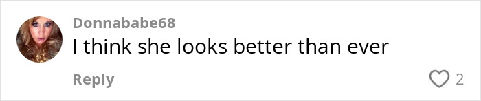 User comment saying she looks better than ever, discussing Lindsay Lohan&rsquo;s fresh-faced glow amid plastic surgery drama.