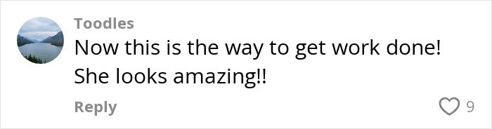 User comment praising Lindsay Lohan&rsquo;s fresh-faced glow and amazing appearance amid plastic surgery drama.