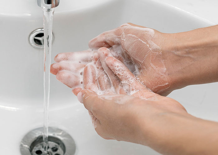 50 Extremely Dangerous Things We All Do Without Thinking