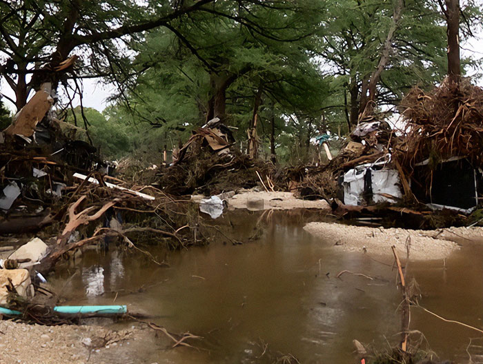 "How Does This Happen?": Despite Heroic Final Act During Floods, Girls Camp Director Gets Slammed "How Does This Happen?": Despite Heroic Final Act During Floods, Girls Camp Director Gets Slammed
