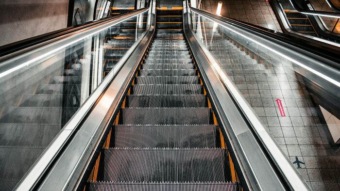 "Hair. I Know It's Insane": 50 Weird And Confusing Phobias