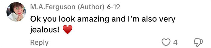 Screenshot of a comment praising a woman with 3 kids who got a mommy makeover with stunning results.