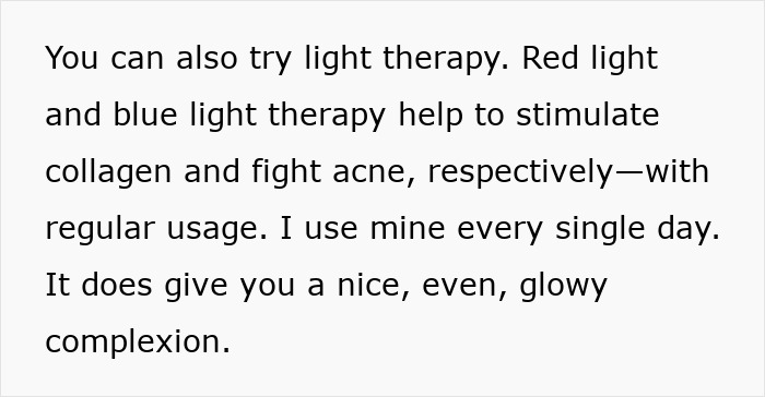 Text about light therapy benefits for skin, mentioning collagen stimulation and acne treatment with daily use. Text about light therapy benefits for skin, mentioning collagen stimulation and acne treatment with daily use.