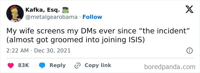 Tweet screenshot with a humorous sentence showcasing unique sentences that only certain people could have come up with.