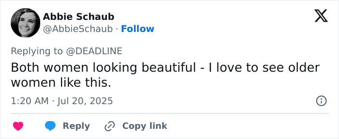 Tweet from Abbie Schaub praising both women&rsquo;s beauty and celebrating older women&rsquo;s presence in fashion events.