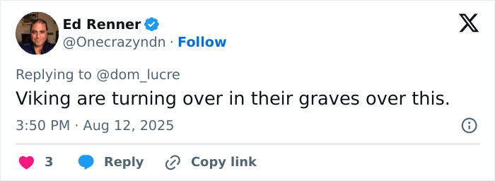 Tweet from Ed Renner discussing male cheerleaders on an American football team, sparking debate over men in women&rsquo;s spaces.