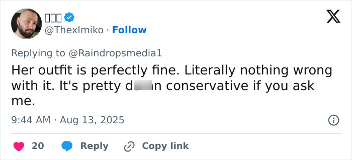 Screenshot of a tweet defending a teacher&rsquo;s outfit in a viral debate about showing off curves for back-to-school.