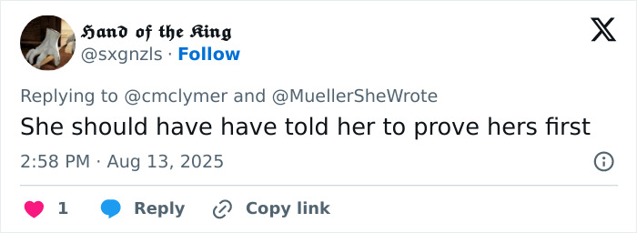 Screenshot of a tweet discussing a teen saying a restaurant server forced her to prove her gender in an altercation.