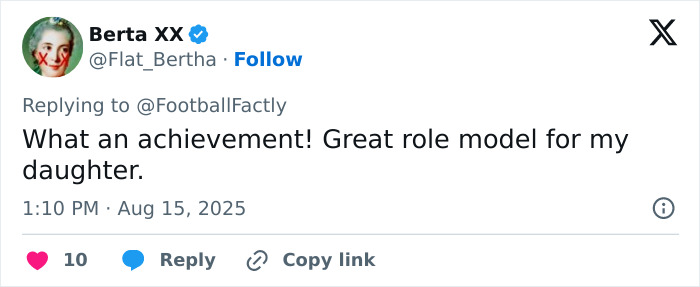 Tweet from user Berta XX praising a soccer team forced to take down announcement after trolls target new signing's appearance.