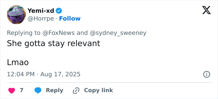 Tweet showing social media user commenting on Sydney Sweeney amid her new movie flopping and American Eagle backlash.