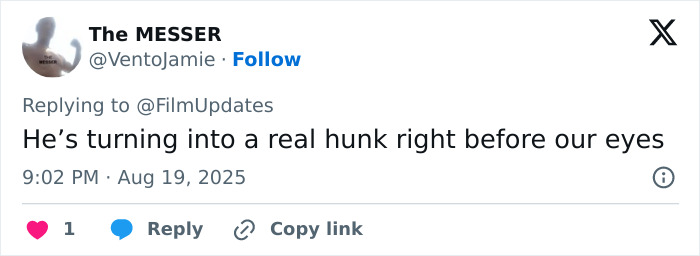 Tweet text on a social media interface praising a male celebrity&rsquo;s peak male body transformation after health struggles.