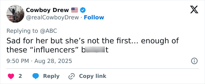 Screenshot of a tweet criticizing momfluencers following a 3-year-old's tragic drowning in a home pool incident.