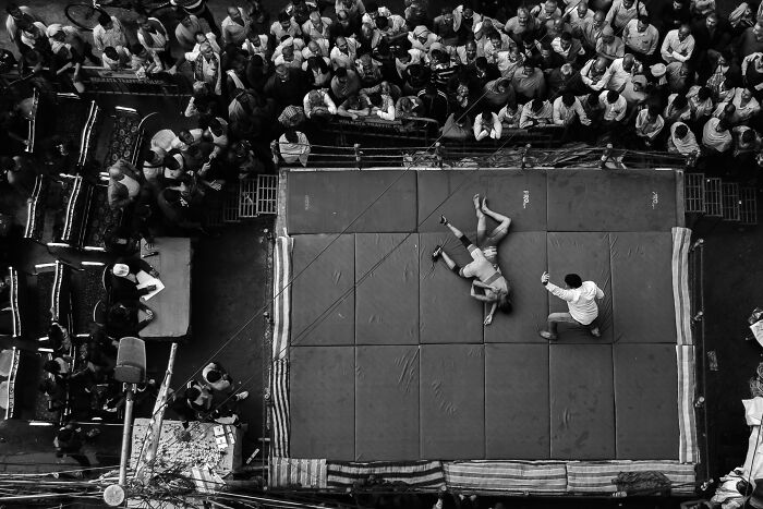 30 Timeless Black & White Moments To Celebrate World Photography Week By Ayanava Sil