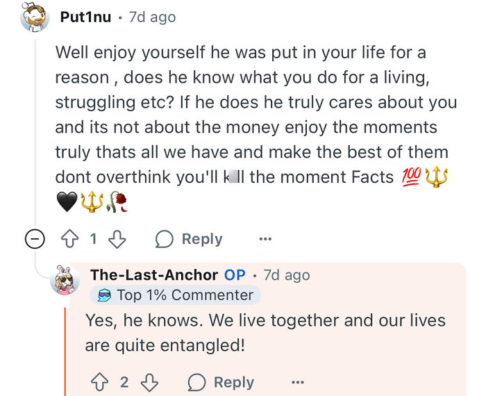 Screenshot of a Reddit conversation about a poor woman who dates a rich guy discussing how that changed her life.