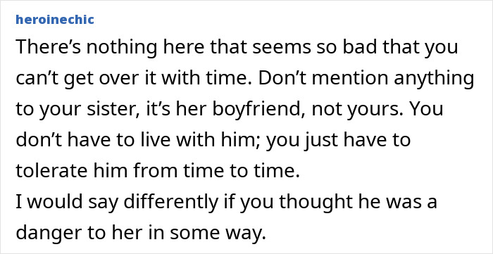 Text post discussing concerns about sister’s boyfriend being fake and debating whether to confront him or not. - 17