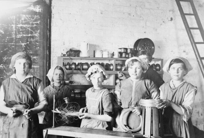 Women working in a factory during WWI, illustrating how women changed everything during the war period.