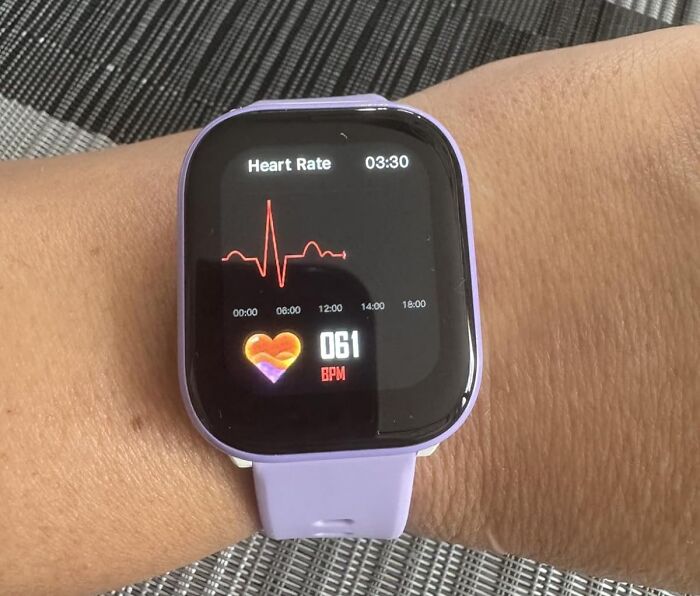 Smartwatch with heart rate monitor, one of the top back to school finds for staying healthy and active.