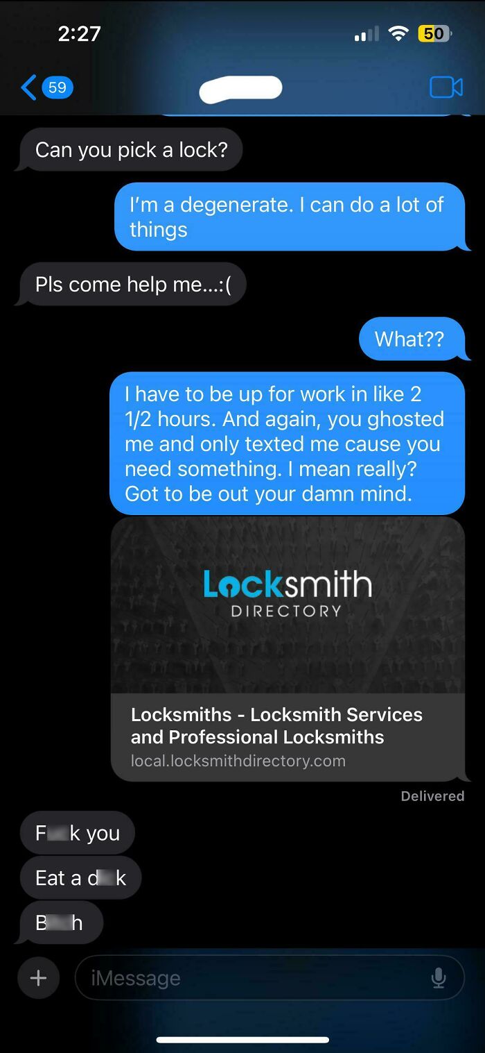Text conversation showing a woman’s delusional behavior with rude messages after asking for locksmith help.