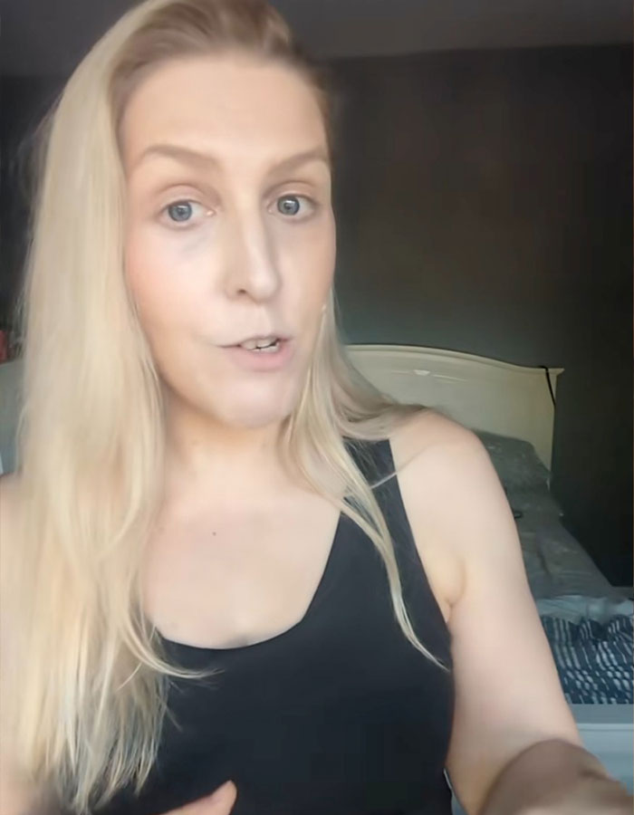 Woman sharing her worst experience with a bored child on flight, sparking passenger debate and discussion.