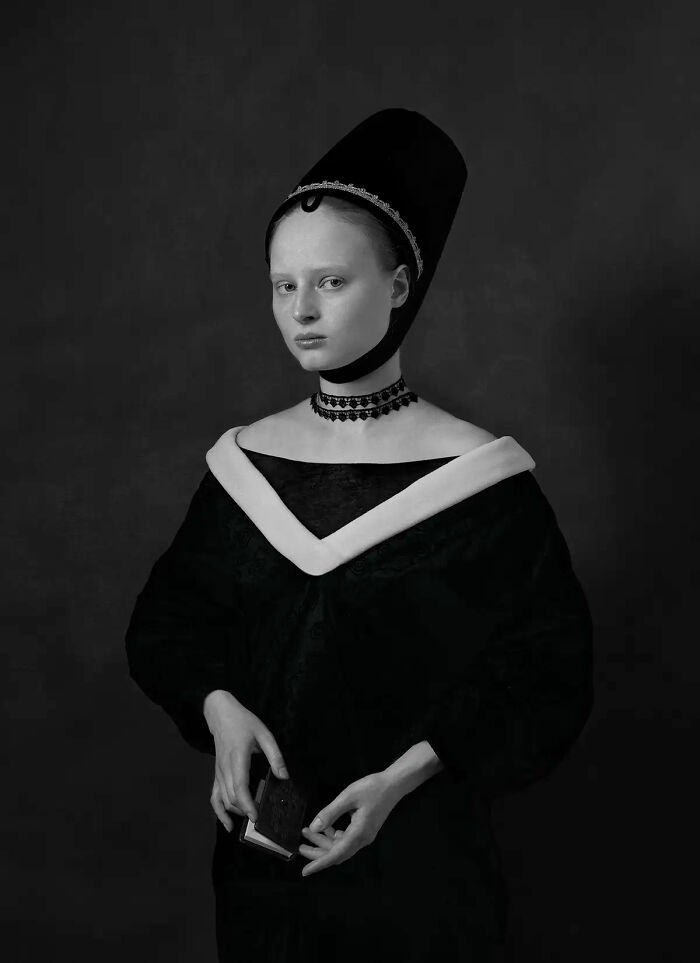 Young Woman © Elena Donskaya