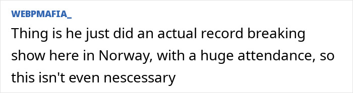 Screenshot of a comment discussing Will Smith being mocked for faking crowds with AI using twenty-fingered hands. Screenshot of a comment discussing Will Smith being mocked for faking crowds with AI using twenty-fingered hands.