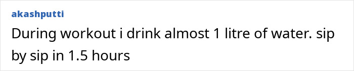 Text post by user akashputti about drinking almost 1 litre of water during workout, related to gymgoer post-workout mistake.