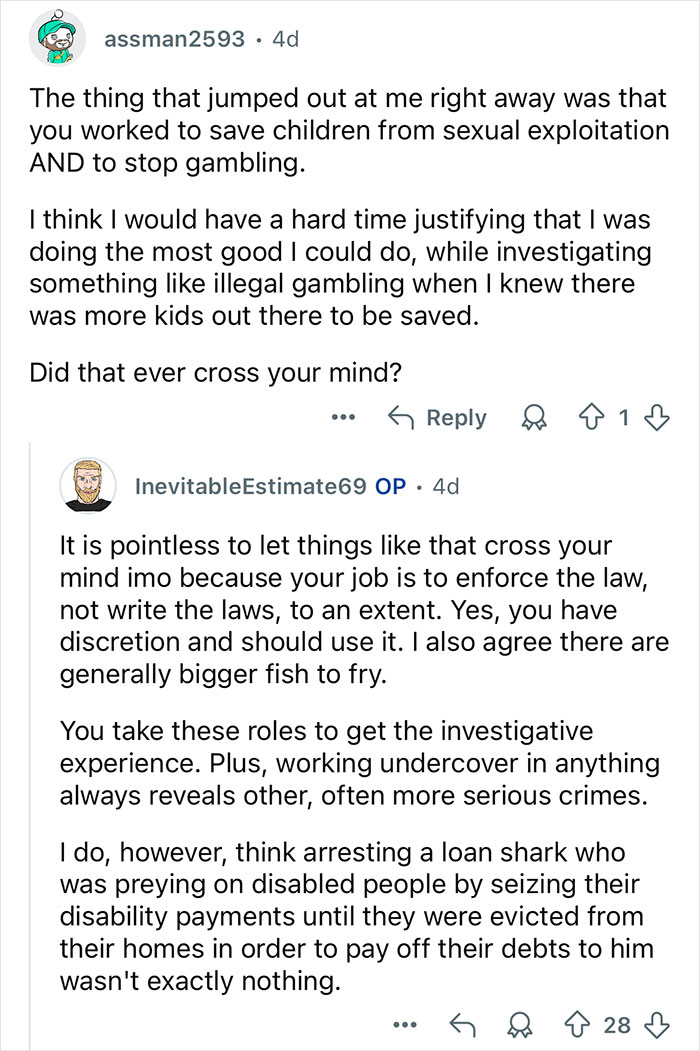 Online discussion featuring a retired major crimes detective answering questions about investigative work and law enforcement.