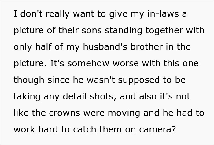 Text post complaining about poor wedding photos taken by an expensive $3K wedding photographer.