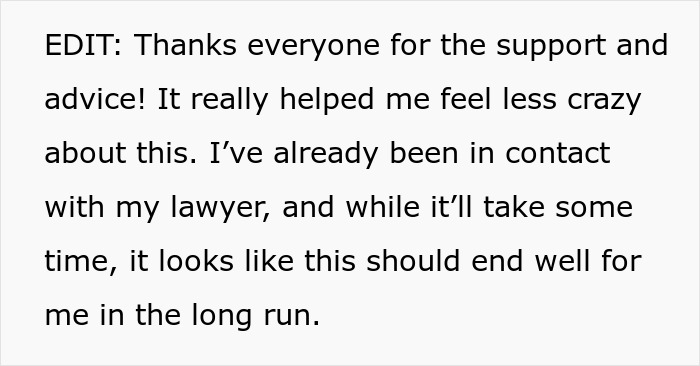 Text message showing a man thankful for support after secretly inviting his parents to stay, causing tension with his girlfriend.