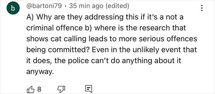 Comment discussing police tactics involving cops wearing running clothes to elicit catcalls and related arrests sparking debate.