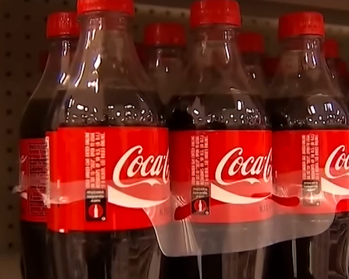 Experts Break Down Why Coke&rsquo;s Cane Sugar Swap Won&rsquo;t Make Consumers Healthier