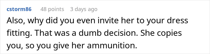 Screenshot of a comment discussing a woman confronting her brother&rsquo;s fianc&eacute;e for copying her wedding dress.